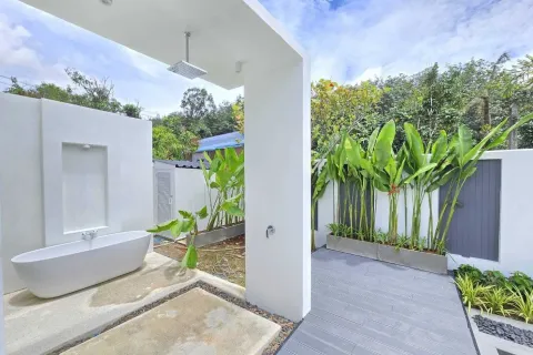Villa in Phuket, Thailand 3 bedrooms № 158458 - photo 24