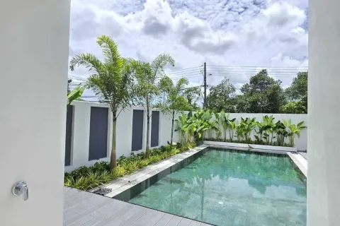Villa in Phuket, Thailand 3 bedrooms № 158458 - photo 19