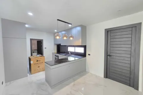 Villa in Phuket, Thailand 3 bedrooms № 158458 - photo 15