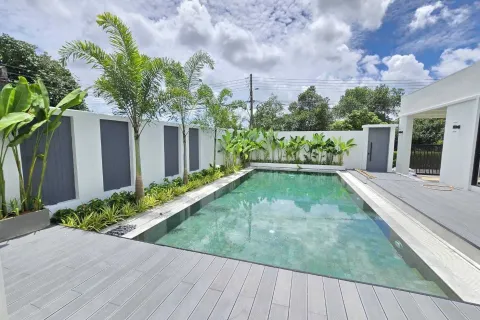 Villa in Phuket, Thailand 3 bedrooms № 158458 - photo 17