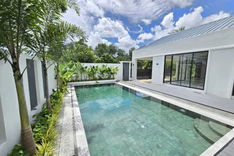 Villa in Phuket, Thailand 3 bedrooms № 158458 - photo 27