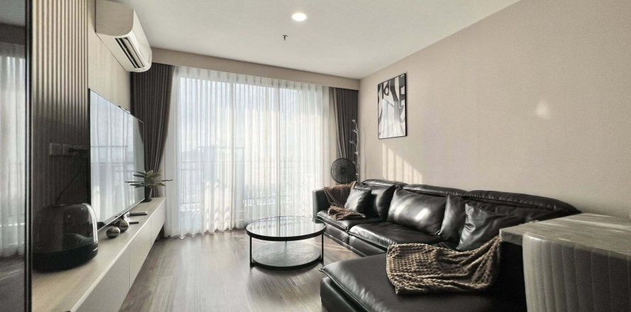 Condo à Huai Khwang, Bangkok, Thaïlande, 2 chambres № 137761