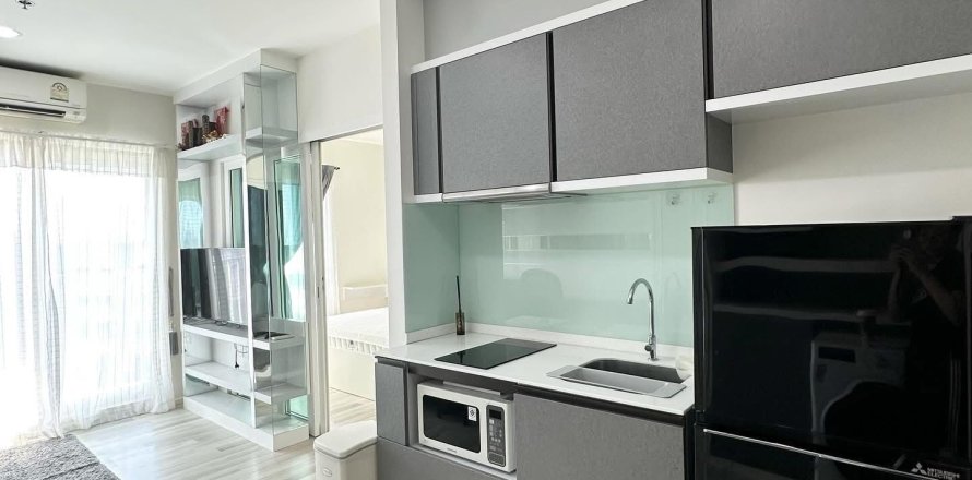 Studio dans le Condo à Bang Kho Laem, Bangkok, Thaïlande  № 152993