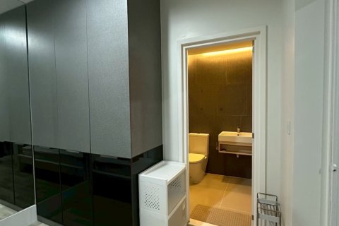 Студия в кондо в Банг-Кхо-Лаеме, Бангкок, Таиланд № 152993 - фото 11