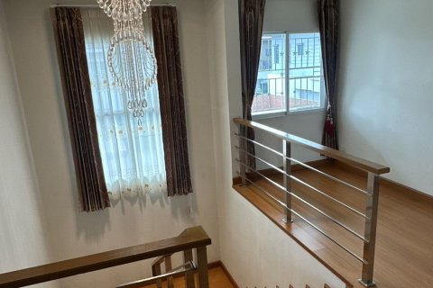 House in San Sai, Thailand 5 bedrooms № 147847 - photo 15