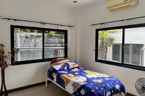 House in Phuket, Thailand 3 bedrooms № 147850 - photo 14