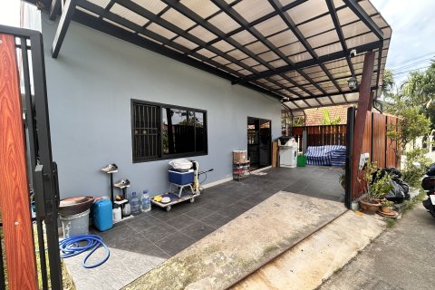 House in Phuket, Thailand 3 bedrooms № 147850 - photo 20