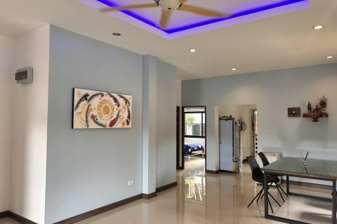 House in Phuket, Thailand 3 bedrooms № 147850 - photo 5