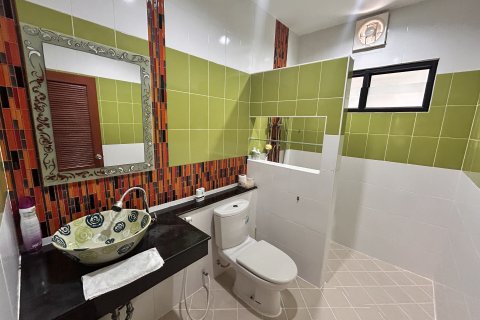 House in Phuket, Thailand 3 bedrooms № 147850 - photo 12