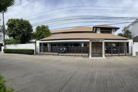 Maison à Bang Kapi, Bangkok, Thaïlande 5 chambres № 153269 - photo 22