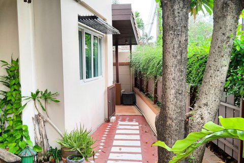 Дом в Кханнаяу, Бангкок, Таиланд с 4 спальнями  № 153271 - фото 16
