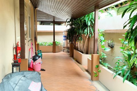 Дом в Кханнаяу, Бангкок, Таиланд с 4 спальнями  № 153271 - фото 17