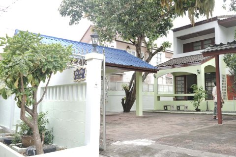 House in Lak Si, Bangkok, Thailand 6 bedrooms № 160235 - photo 28