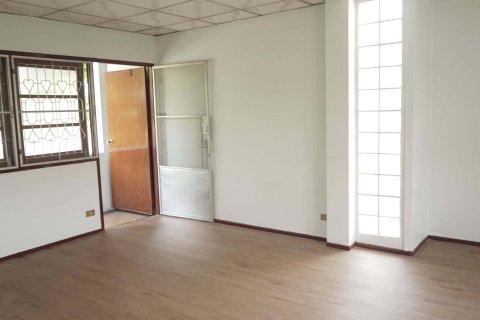 House in Lak Si, Bangkok, Thailand 6 bedrooms № 160235 - photo 13