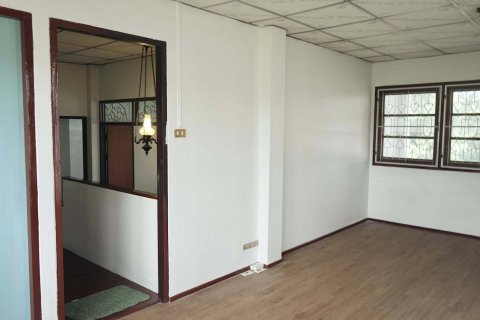 House in Lak Si, Bangkok, Thailand 6 bedrooms № 160235 - photo 4