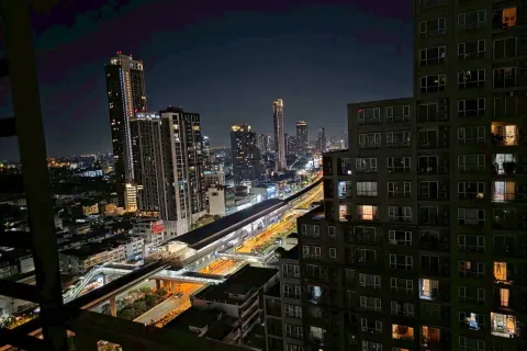 Studio dans le Condo à Khlong San, Bangkok, Thaïlande  № 160238 - photo 11