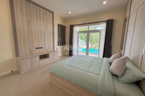 Casa de 3 dormitorios en Pattaya, Tailandia № 211648 - foto 14
