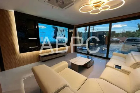Casa de 7 dormitorios en Jomtien Beach, Pattaya, Tailandia № 211646 - foto 4