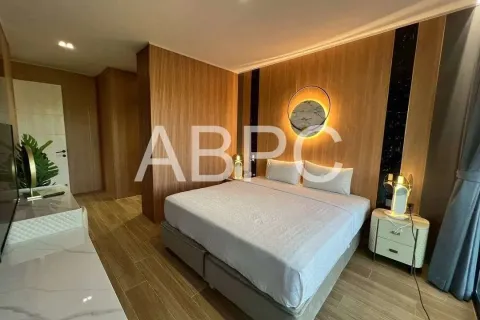 Casa de 7 dormitorios en Jomtien Beach, Pattaya, Tailandia № 211646 - foto 5