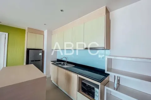 Condominio de 2 dormitorios en Jomtien Beach, Pattaya, Tailandia № 211651 - foto 2