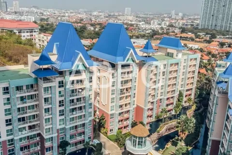 Condominio de 2 dormitorios en Jomtien Beach, Pattaya, Tailandia № 211651 - foto 4