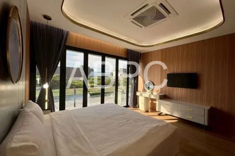 Casa de 7 dormitorios en Jomtien Beach, Pattaya, Tailandia № 211647 - foto 15