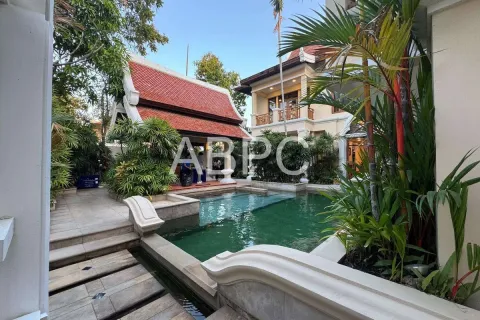 Casa de 3 dormitorios en Pattaya, Tailandia № 211645 - foto 4