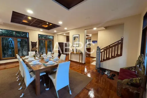 Casa de 3 dormitorios en Pattaya, Tailandia № 211645 - foto 10
