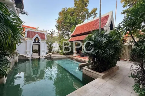 Casa de 3 dormitorios en Pattaya, Tailandia № 211645 - foto 6