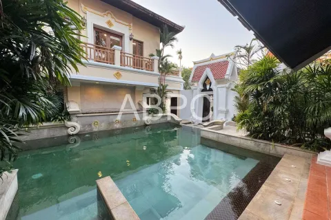 Casa de 3 dormitorios en Pattaya, Tailandia № 211645 - foto 14