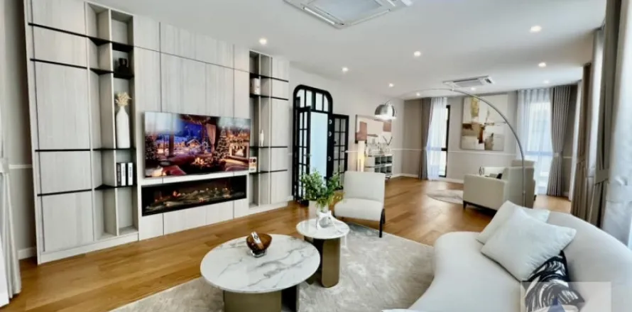 Haus in Saphan Sung, Bangkok, Thailand 5 Schlafzimmer № 218867