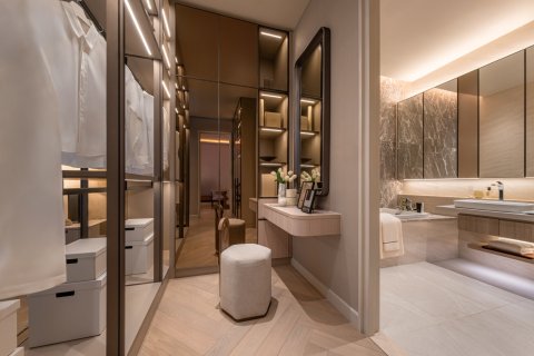 Condo in Bangkok, Thailand, 3 bedrooms № 170005 - photo 8