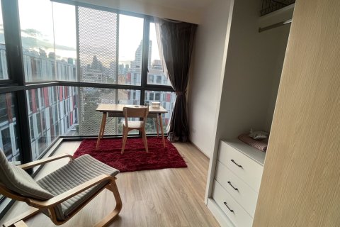 Condo à Watthana, Bangkok, Thaïlande, 2 chambres № 201027 - photo 12