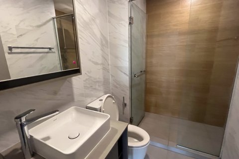 Condo à Watthana, Bangkok, Thaïlande, 2 chambres № 201027 - photo 3