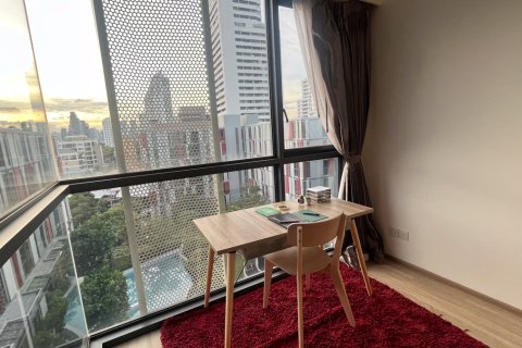 Condo à Watthana, Bangkok, Thaïlande, 2 chambres № 201027 - photo 2