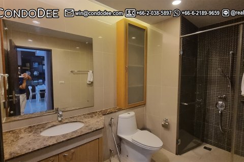 Condo à Khlong Toei, Bangkok, Thaïlande, 2 chambres № 201026 - photo 2