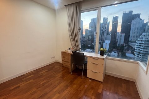 Condo à Watthana, Bangkok, Thaïlande, 2 chambres № 201029 - photo 9