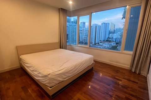 Condo à Watthana, Bangkok, Thaïlande, 2 chambres № 201029 - photo 5