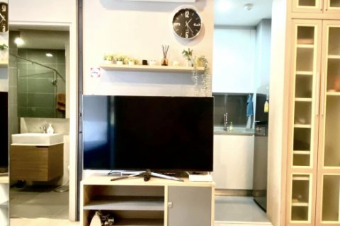 Eigentumswohnung in Watthana, Bangkok, Thailand, 1 Schlafzimmer № 218762 - Foto 2