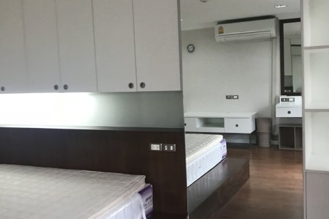 Кондоминиум с 2 спальнями в Ваттхане, Бангкок, Таиланд № 148409 - фото 17