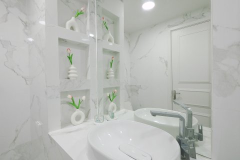 Studio in the Condo in Bang Sue, Bangkok, Thailand  № 156849 - photo 14