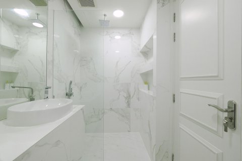 Studio in the Condo in Bang Sue, Bangkok, Thailand  № 156849 - photo 16