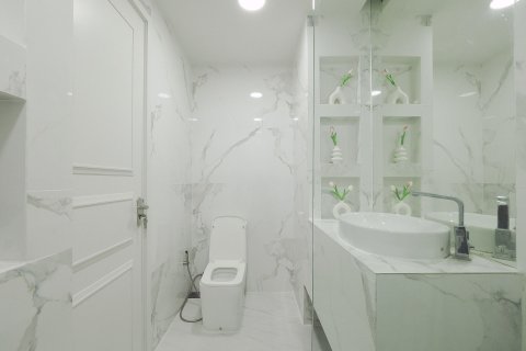 Studio in the Condo in Bang Sue, Bangkok, Thailand  № 156849 - photo 17