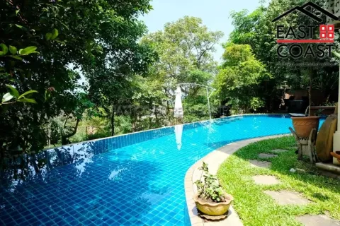 Casa de 3 dormitorios en Pattaya, Tailandia № 213968