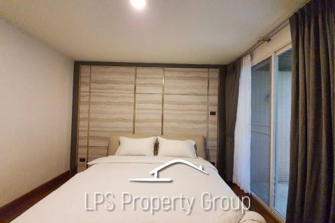 Condo in Hua Hin, Thailand, 2 bedrooms  № 168447 - photo 13