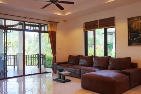 Villa in Hua Hin, Thailand 2 bedrooms № 168443 - photo 11
