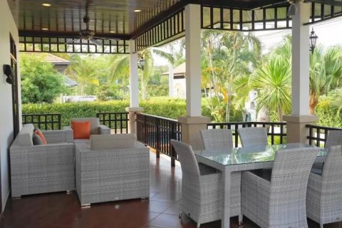 Villa in Hua Hin, Thailand 2 bedrooms № 168443 - photo 9