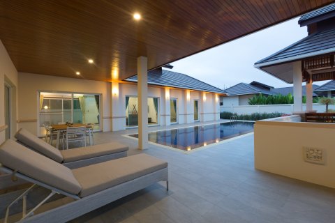 Villa in Hua Hin, Thailand 3 bedrooms № 168442