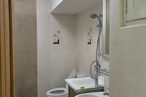 Condo in Bang Rak, Bangkok, Thailand, 4 bedrooms  № 139698 - photo 11