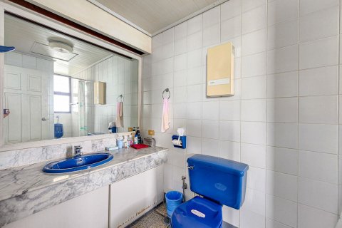 Кондоминиум с 3 спальнями в Паттайе, Таиланд № 139697 - фото 12